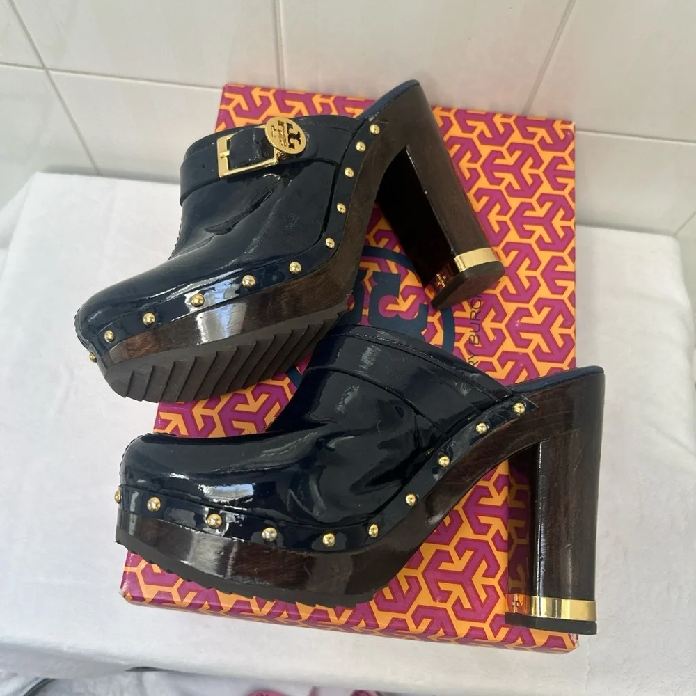 Tory Burch Navy Mules with Gold Details - Picture 7 of 7